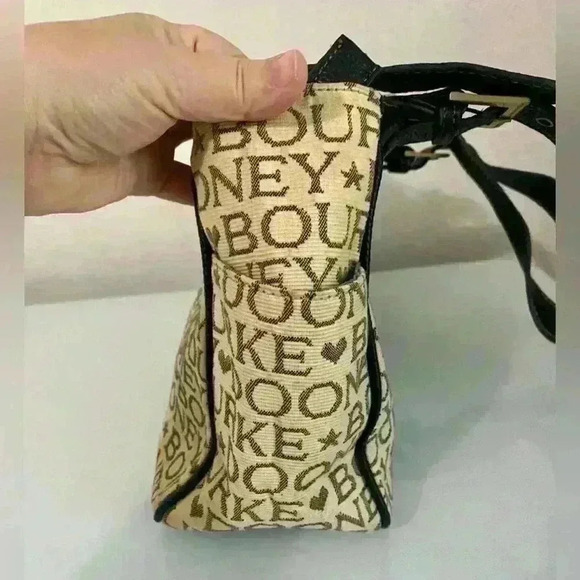 Dooney & Bourke Vintage Signature Canvas Print Small Soft Satchel Shoulder Bag - Picture 4 of 16